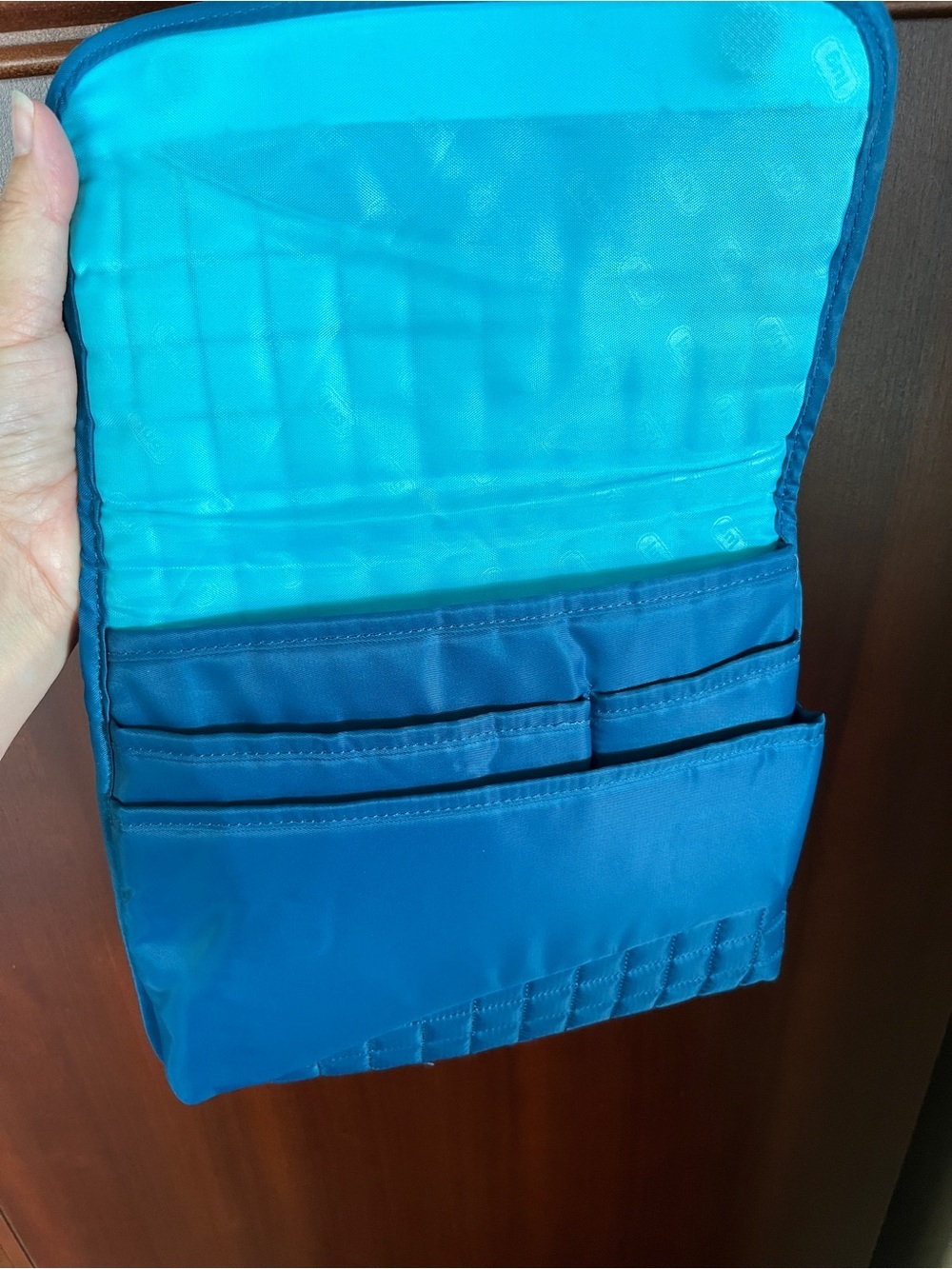 Lug Skipper Crossbody Bag Quilted Aqua Blue Travel Handbag Purse - Picture 6 of 8